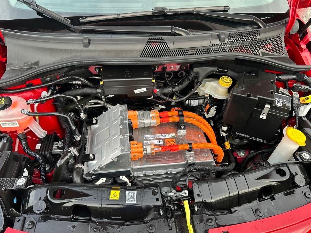 new 2024 FIAT 500e car, priced at $27,595