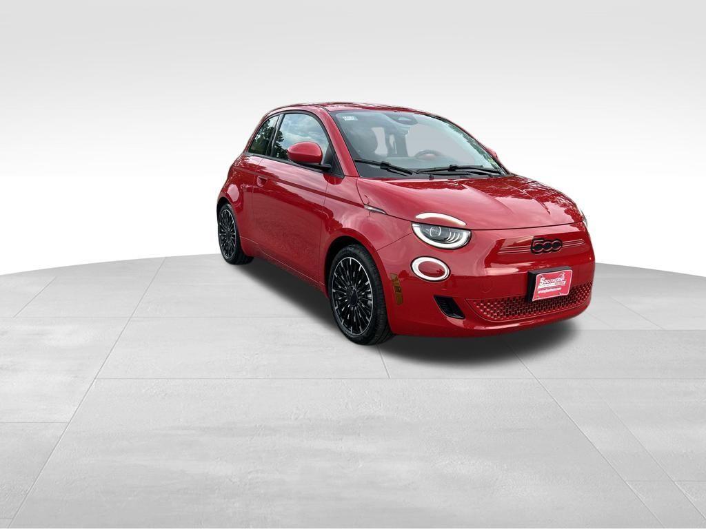 new 2024 FIAT 500e car, priced at $27,595
