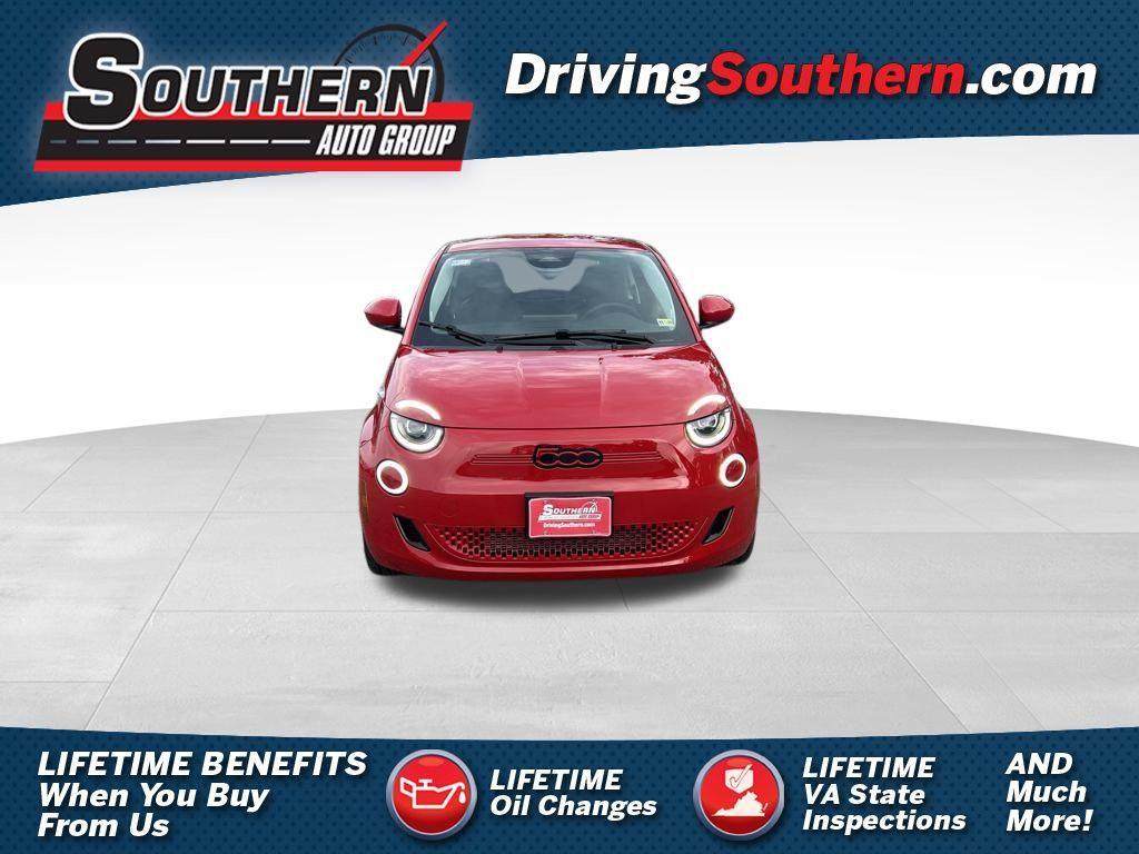 new 2024 FIAT 500e car, priced at $27,595