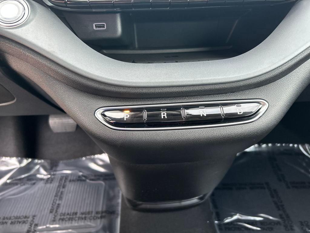 new 2024 FIAT 500e car, priced at $27,595