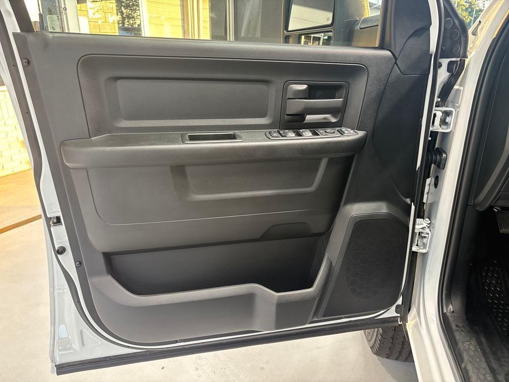 new 2024 Ram 3500 car, priced at $54,643
