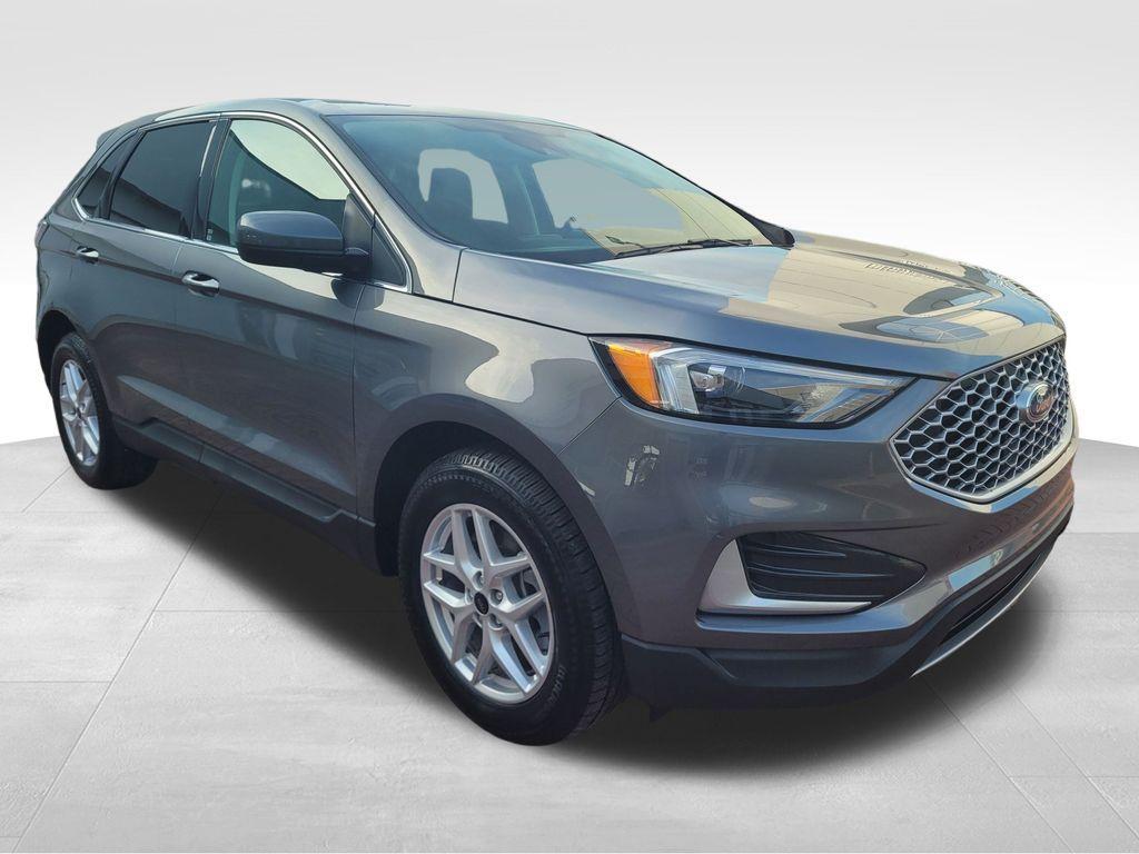 used 2024 Ford Edge car