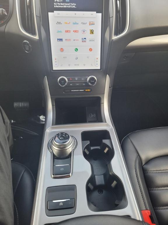 used 2024 Ford Edge car