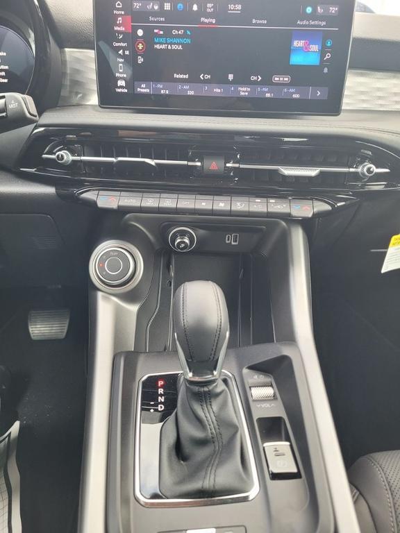 new 2024 Alfa Romeo Tonale car, priced at $34,645