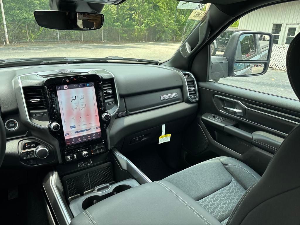 new 2025 Ram 1500 car, priced at $55,587