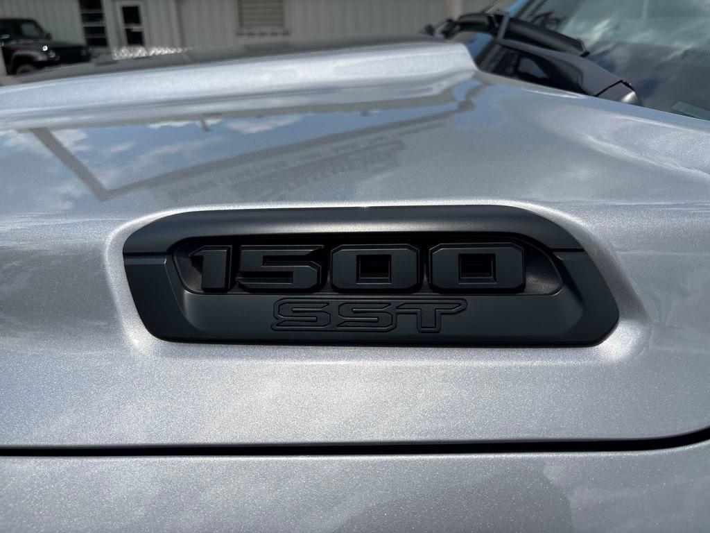 new 2025 Ram 1500 car, priced at $55,587