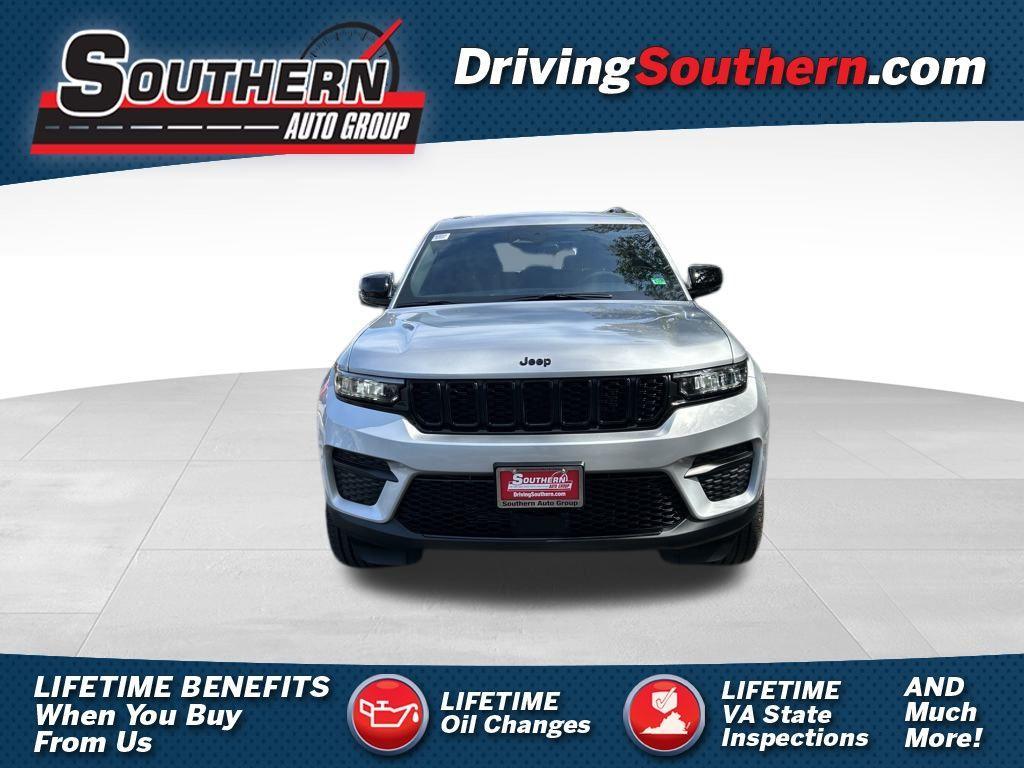 new 2025 Jeep Grand Cherokee car, priced at $37,740