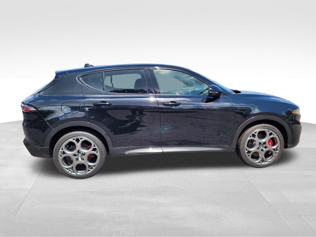 new 2024 Alfa Romeo Tonale car, priced at $37,586