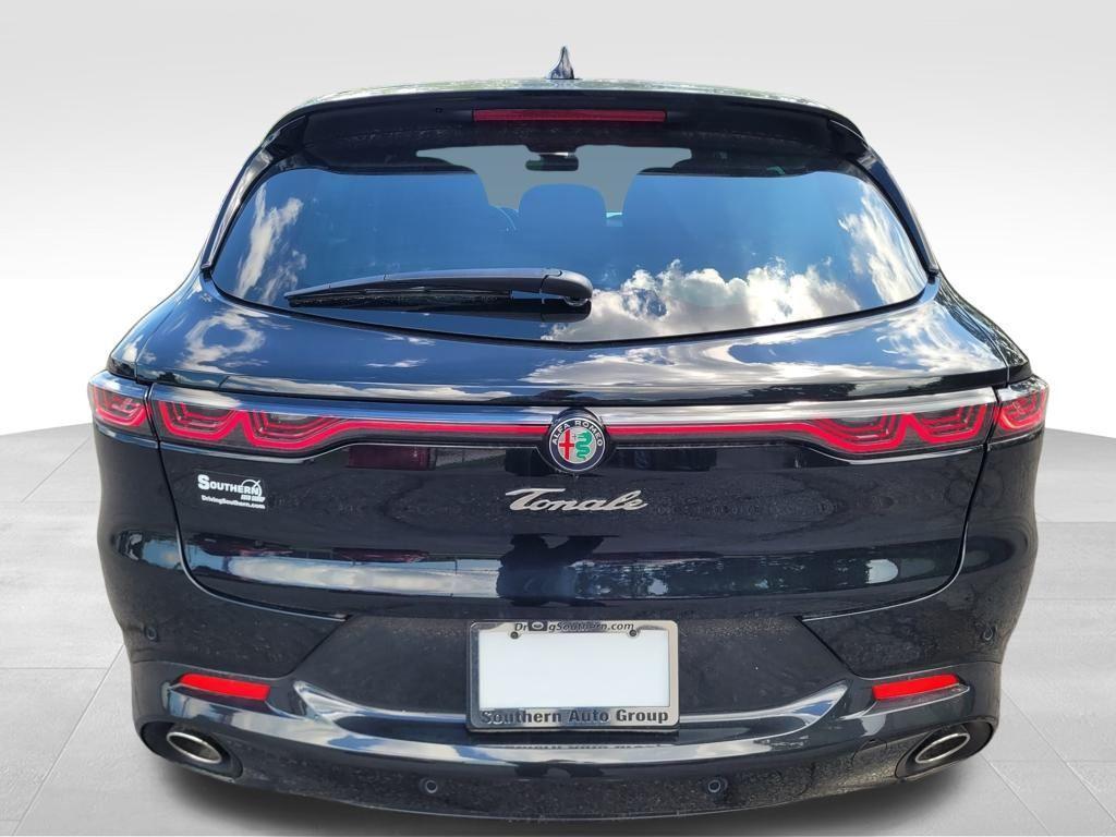 new 2024 Alfa Romeo Tonale car, priced at $37,586
