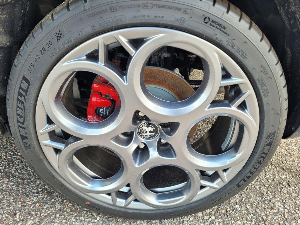 new 2024 Alfa Romeo Tonale car, priced at $37,586