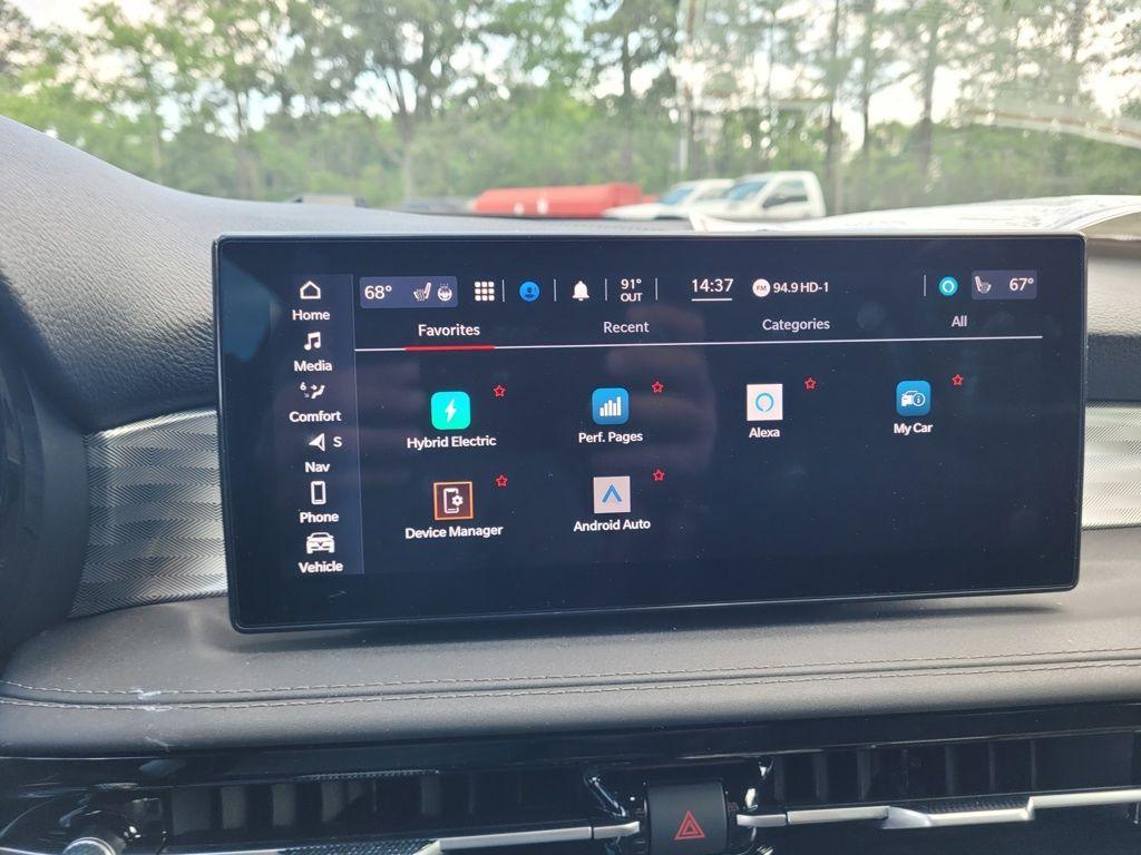 new 2024 Alfa Romeo Tonale car, priced at $37,586