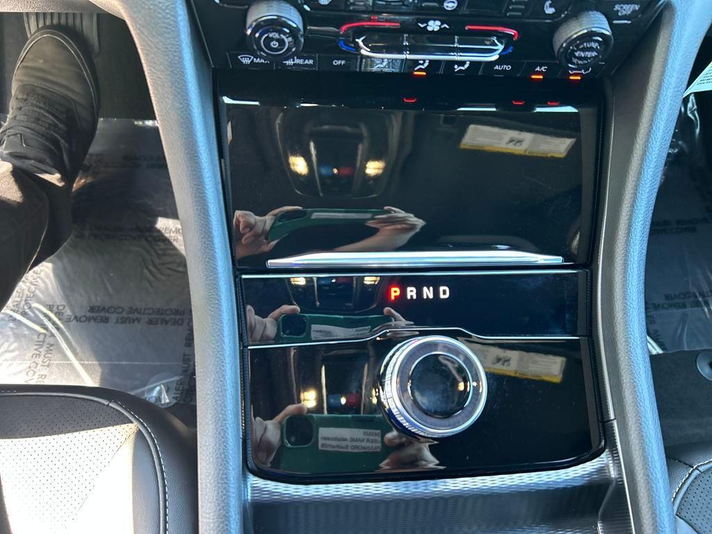 new 2025 Jeep Grand Cherokee car, priced at $37,335