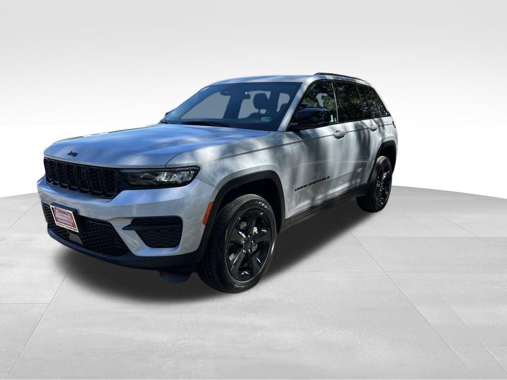 new 2025 Jeep Grand Cherokee car, priced at $37,335