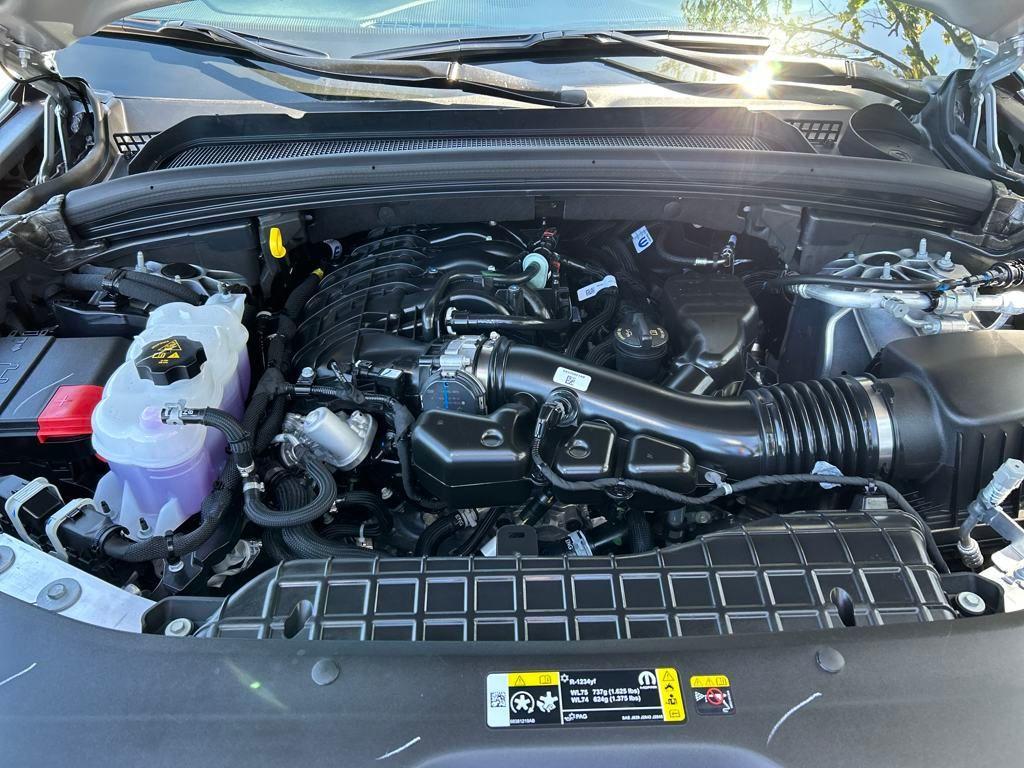 new 2025 Jeep Grand Cherokee car, priced at $37,335