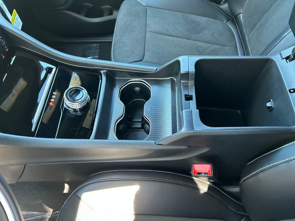 new 2025 Jeep Grand Cherokee car, priced at $37,335