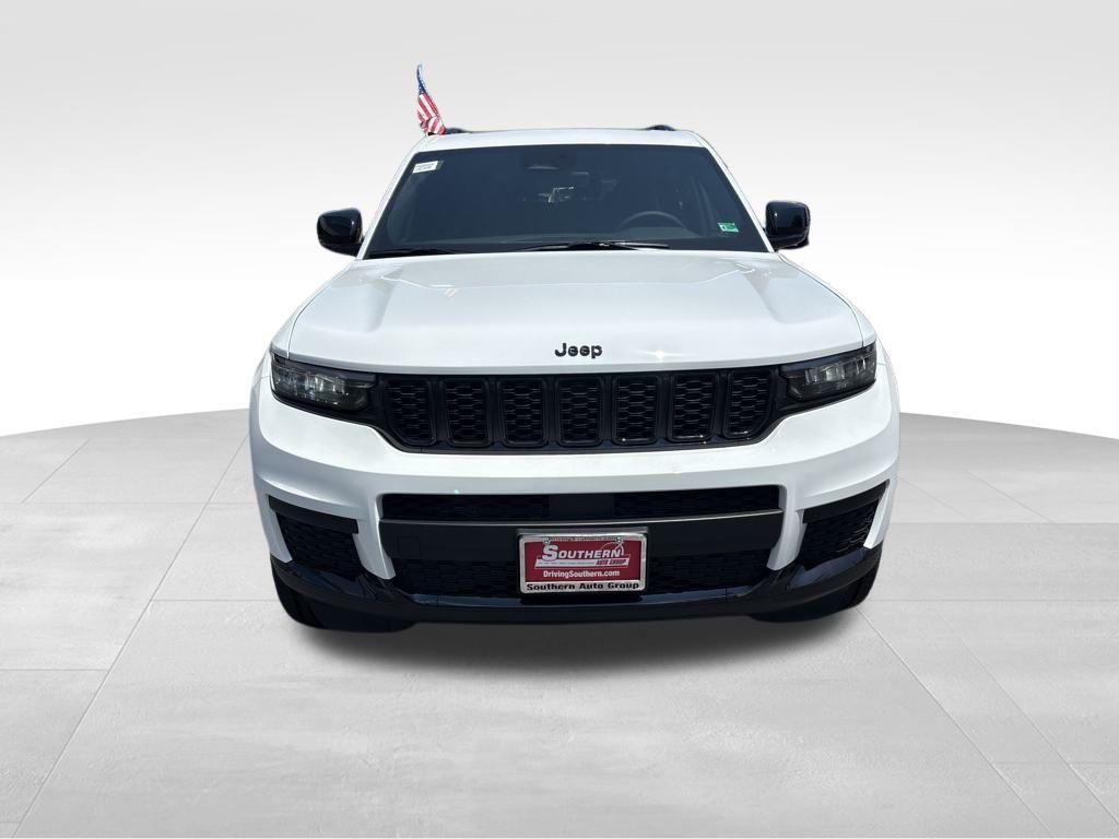 new 2025 Jeep Grand Cherokee L car, priced at $42,182