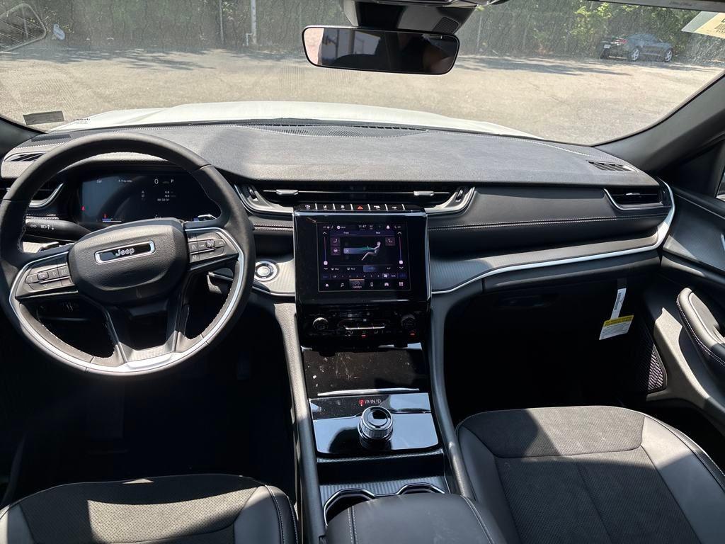 new 2025 Jeep Grand Cherokee L car, priced at $42,182