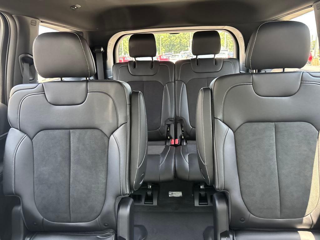new 2025 Jeep Grand Cherokee L car, priced at $42,182