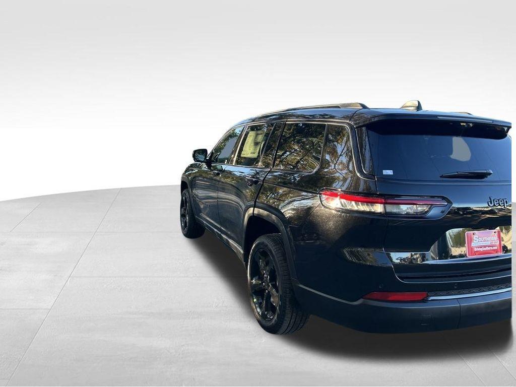 new 2025 Jeep Grand Cherokee L car, priced at $51,555