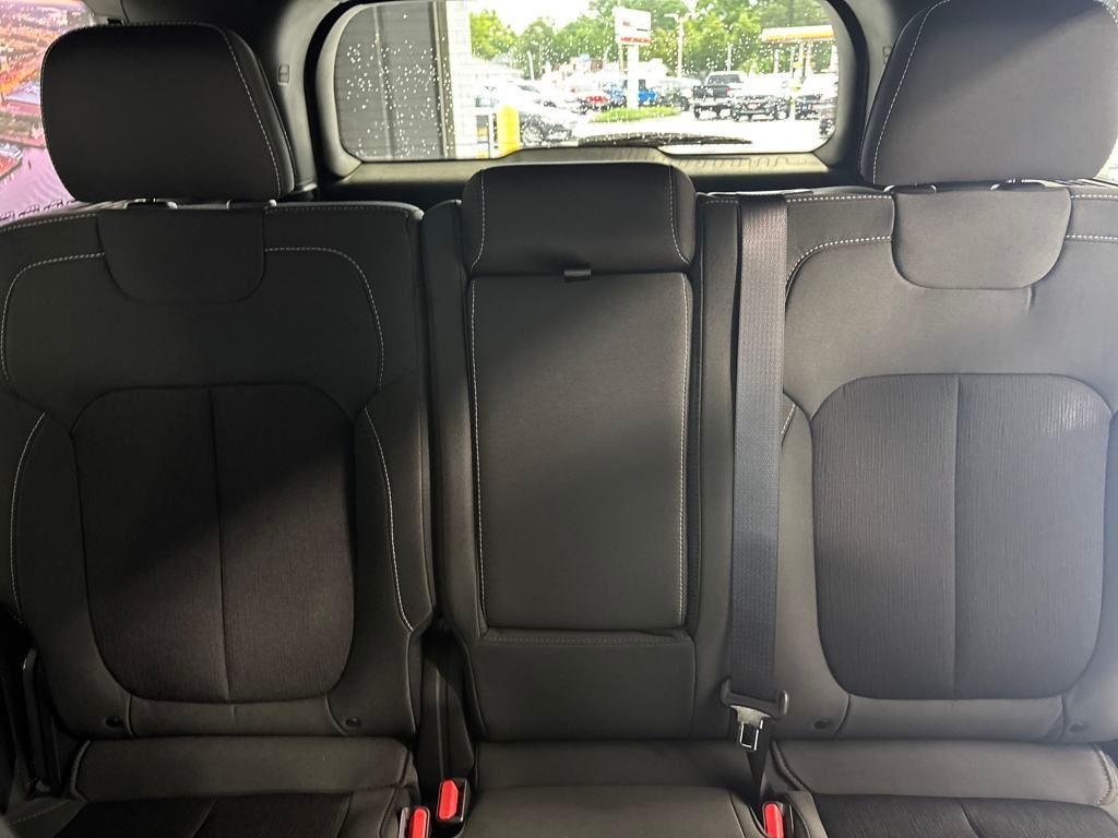 new 2025 Jeep Grand Cherokee car, priced at $34,831