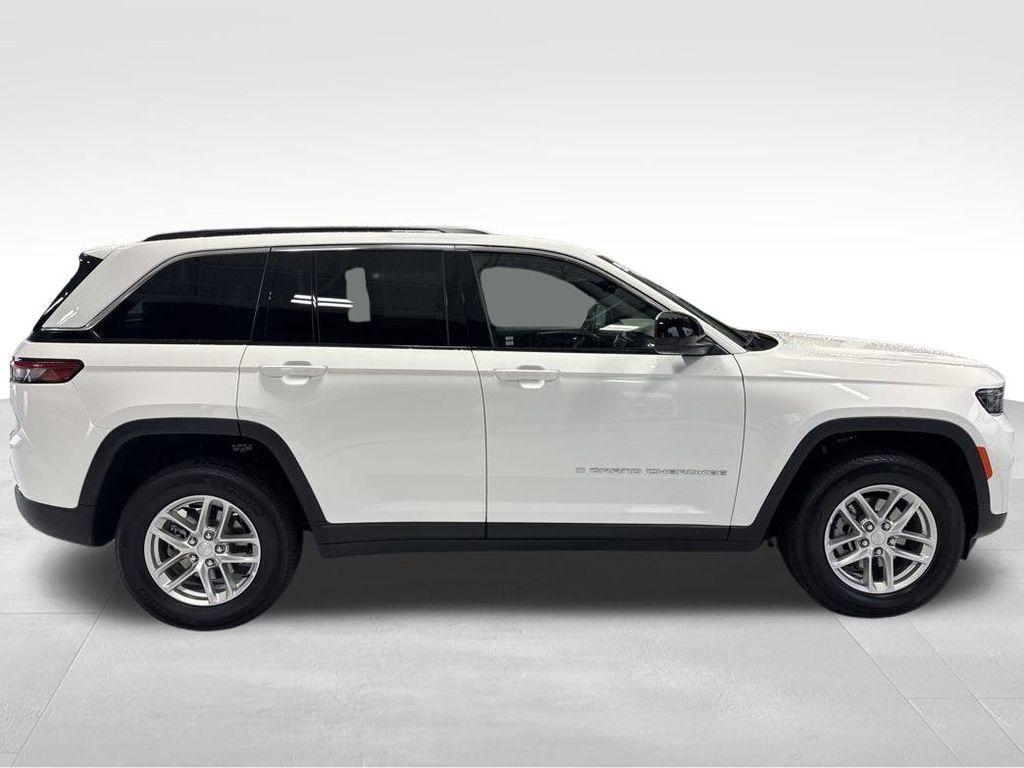 new 2025 Jeep Grand Cherokee car, priced at $34,831