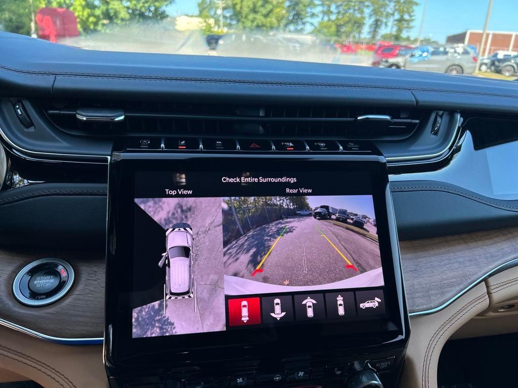 new 2025 Jeep Grand Cherokee L car, priced at $64,928