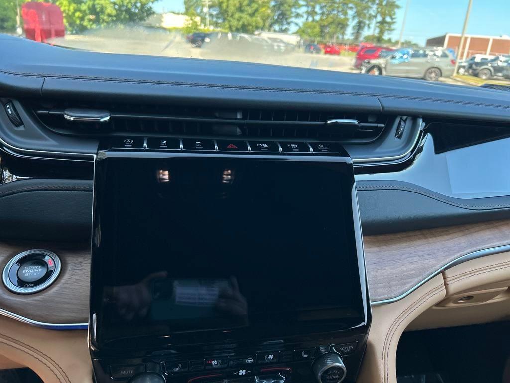 new 2025 Jeep Grand Cherokee L car, priced at $64,928