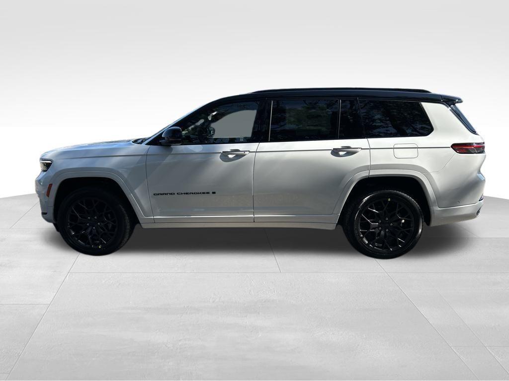 new 2025 Jeep Grand Cherokee L car, priced at $64,928