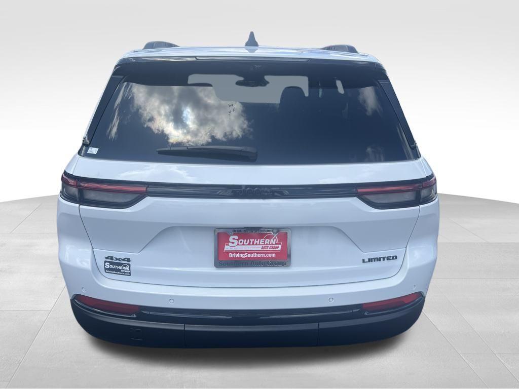 new 2025 Jeep Grand Cherokee car, priced at $49,325