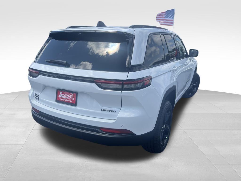 new 2025 Jeep Grand Cherokee car, priced at $49,325