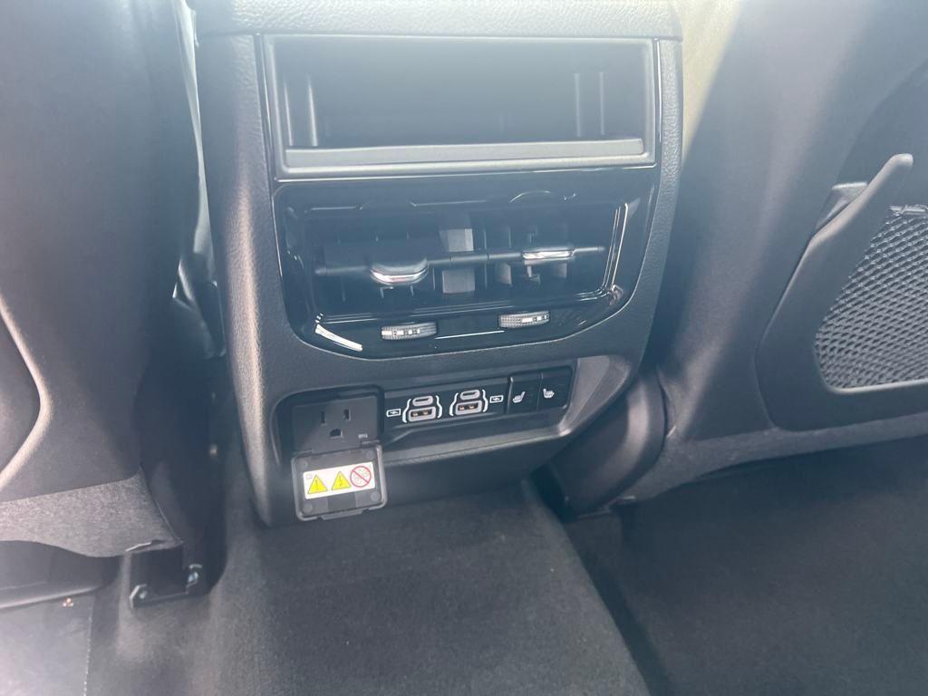 new 2025 Jeep Grand Cherokee car, priced at $49,325