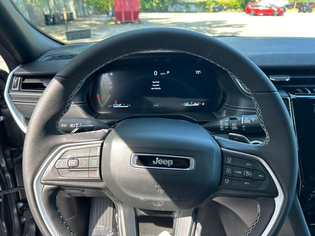 new 2025 Jeep Grand Cherokee car, priced at $36,240