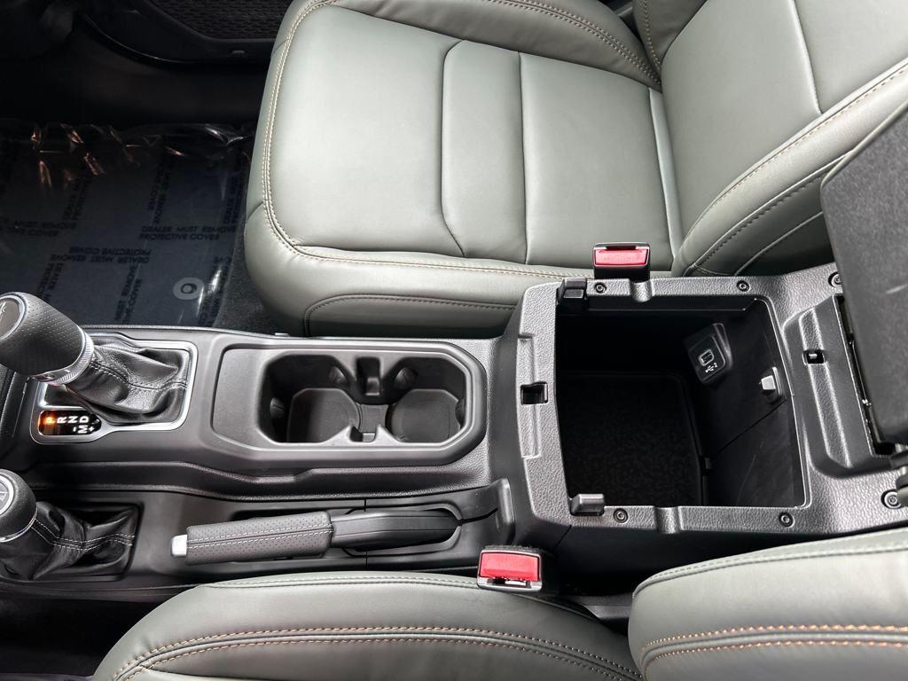 new 2025 Jeep Gladiator car, priced at $54,958