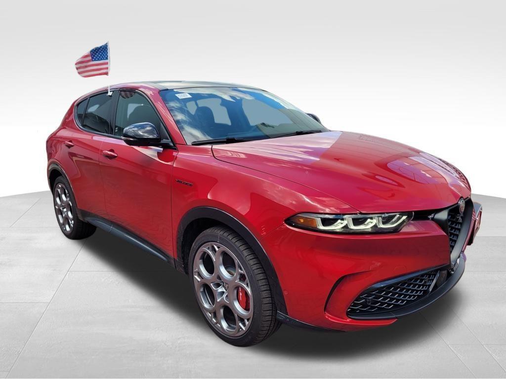 new 2024 Alfa Romeo Tonale car, priced at $37,381