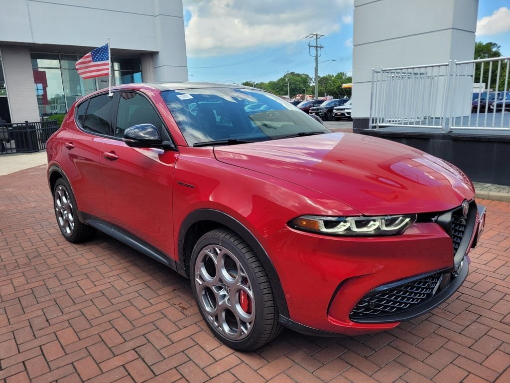 new 2024 Alfa Romeo Tonale car, priced at $48,831