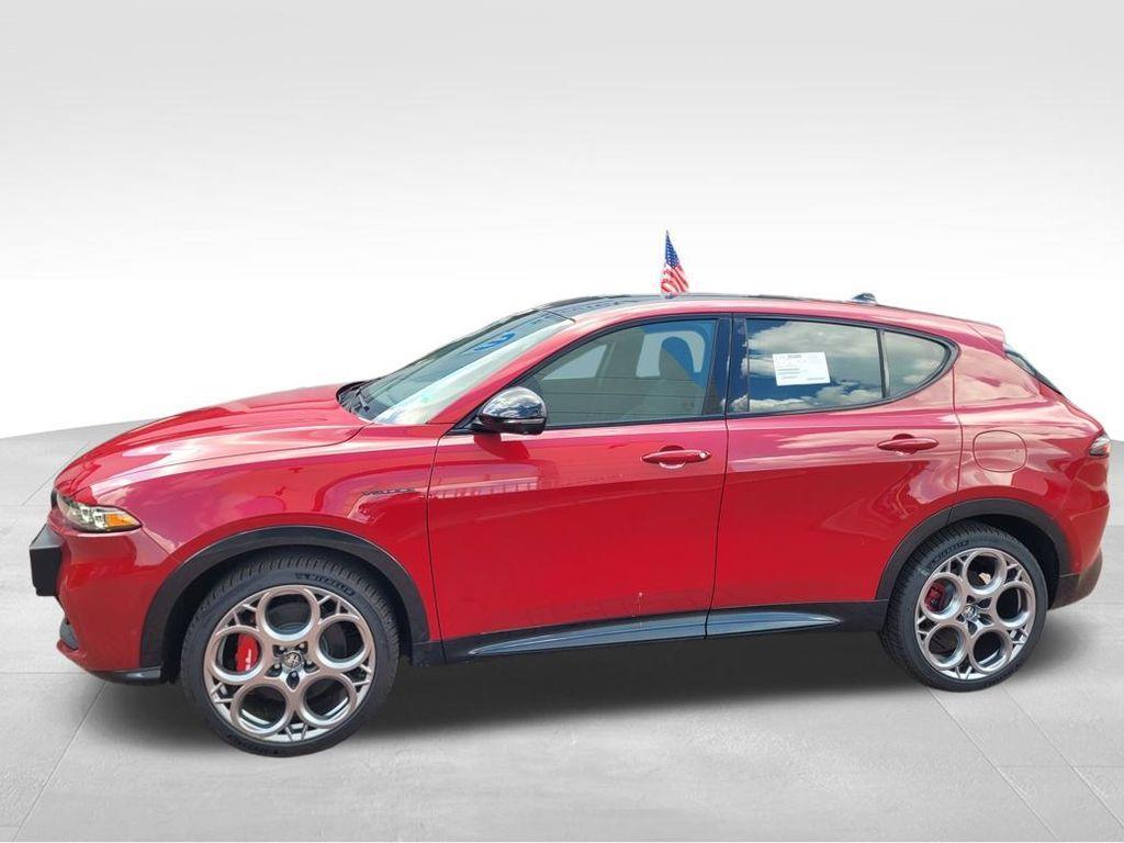 new 2024 Alfa Romeo Tonale car, priced at $37,381