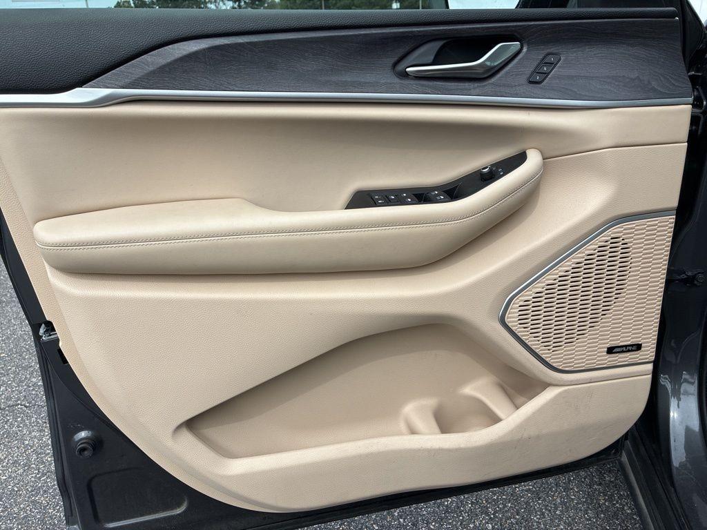 used 2021 Jeep Grand Cherokee L car, priced at $29,777