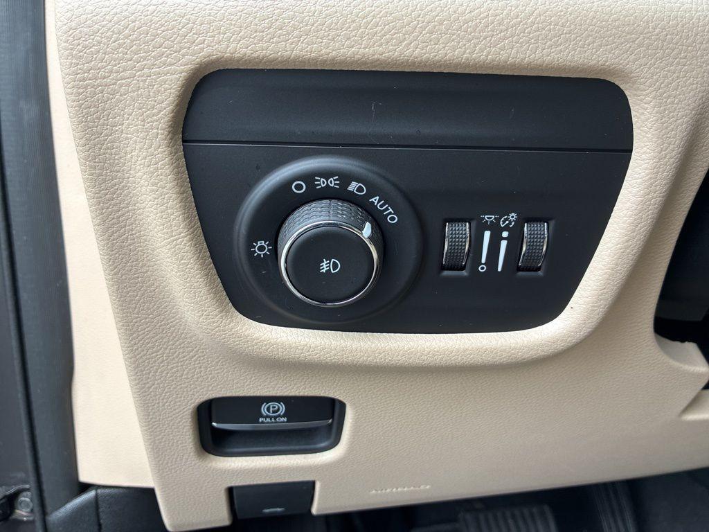 used 2021 Jeep Grand Cherokee L car, priced at $29,777