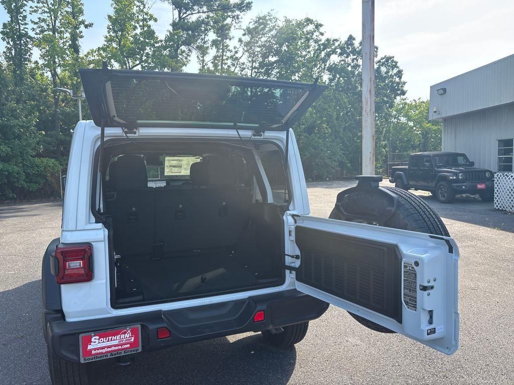 new 2025 Jeep Wrangler car, priced at $46,436