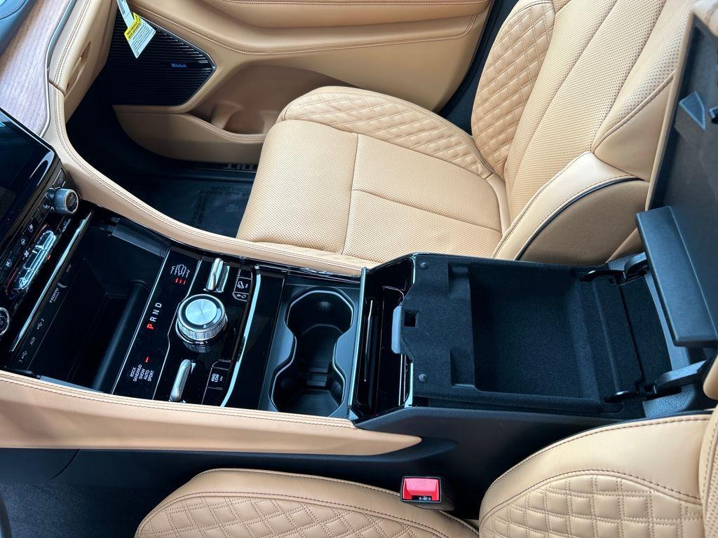 new 2025 Jeep Grand Cherokee L car, priced at $67,925