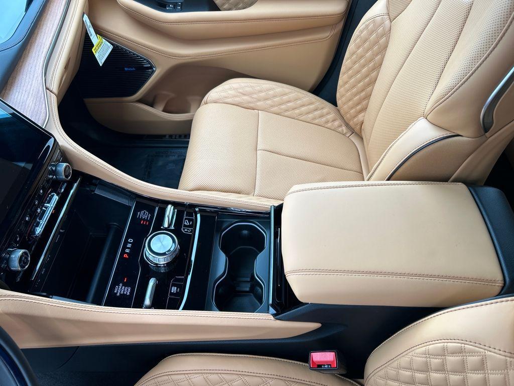 new 2025 Jeep Grand Cherokee L car, priced at $67,925