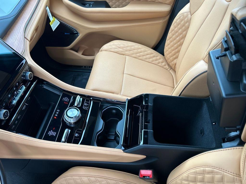 new 2025 Jeep Grand Cherokee L car, priced at $67,925