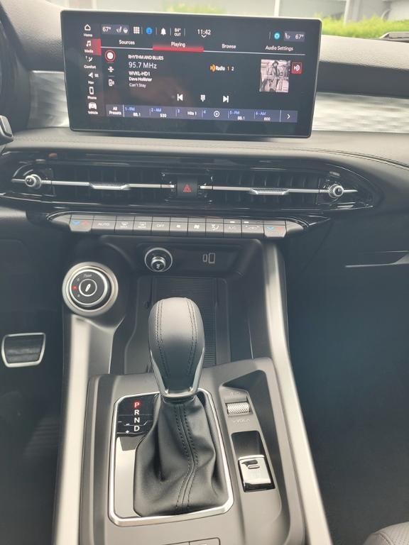 new 2024 Alfa Romeo Tonale car, priced at $50,446