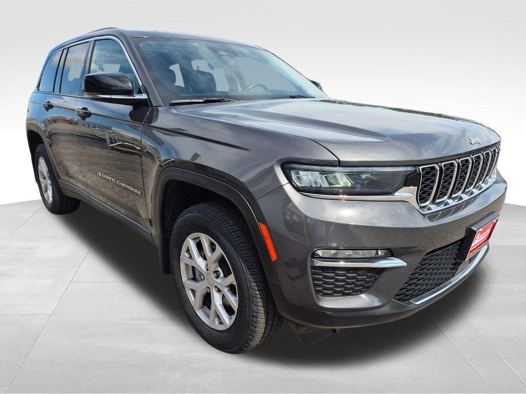 used 2022 Jeep Grand Cherokee car, priced at $32,322