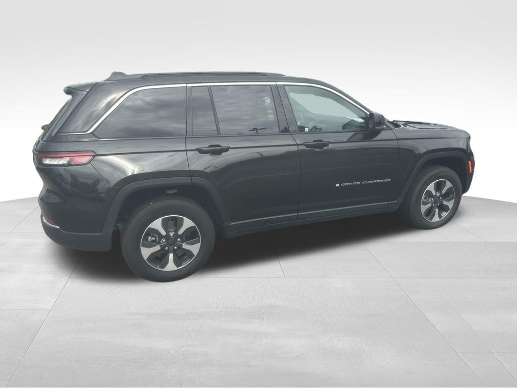 new 2024 Jeep Grand Cherokee 4xe car, priced at $40,946