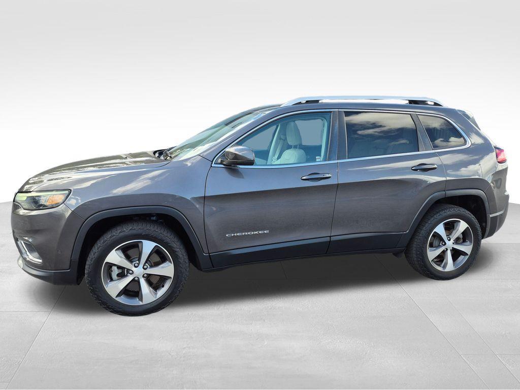 used 2021 Jeep Cherokee car, priced at $17,999