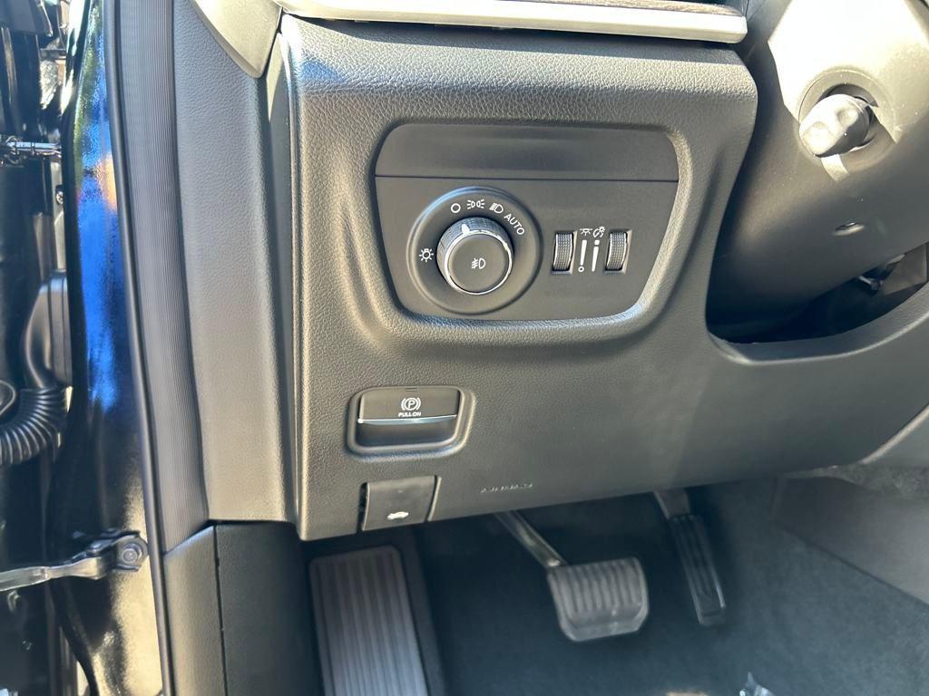new 2025 Jeep Grand Cherokee L car, priced at $48,329