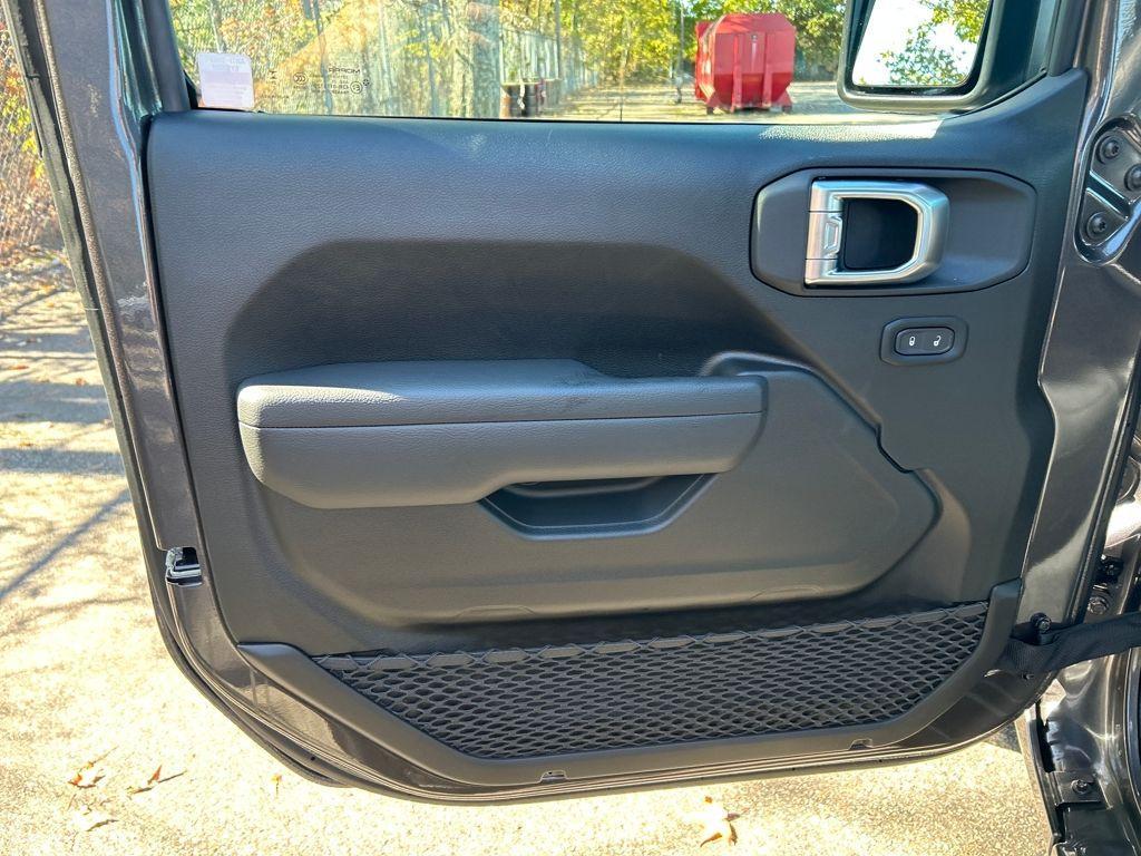 new 2026 Jeep Wrangler car, priced at $36,968