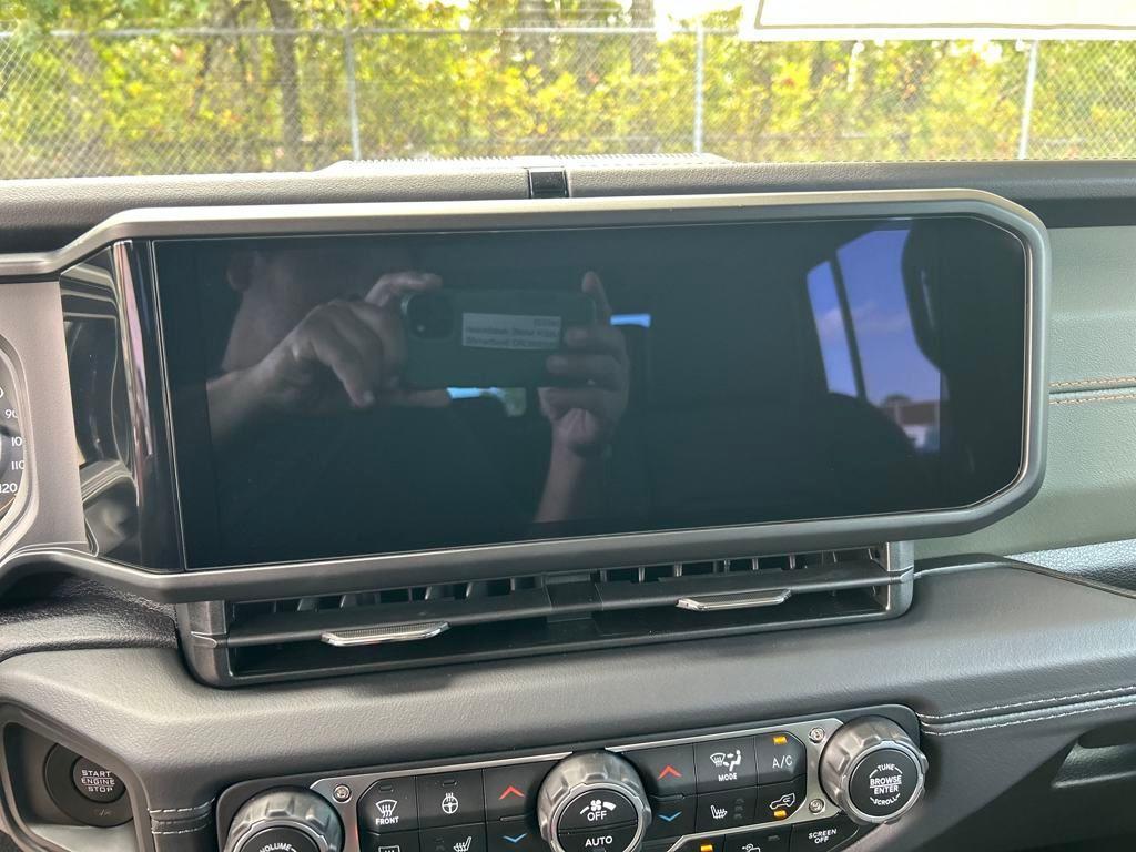new 2025 Jeep Gladiator car, priced at $54,958