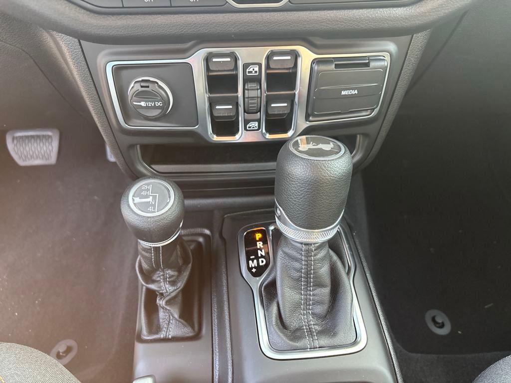 new 2025 Jeep Wrangler car, priced at $53,121